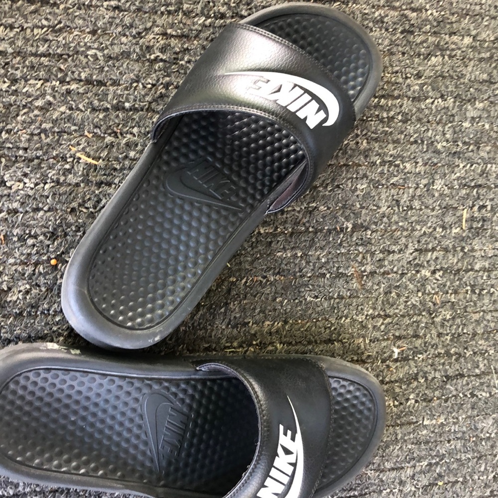 Nike filp flops